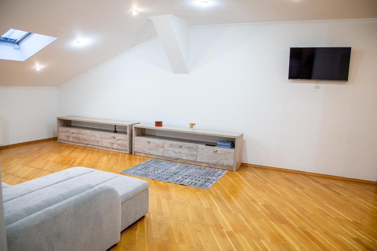 Apartment Kostyushka Lviv Eksteriør bilde