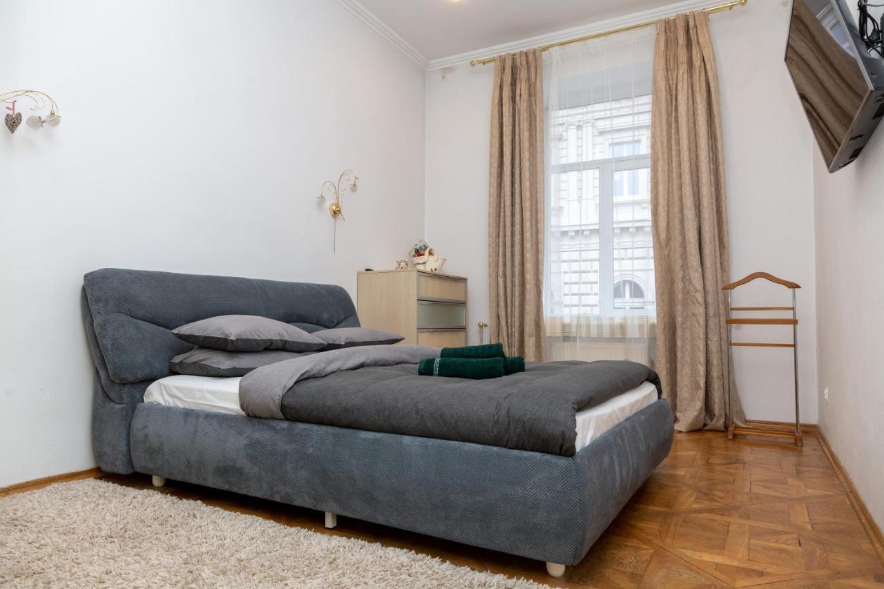 Apartment Kostyushka Lviv Eksteriør bilde