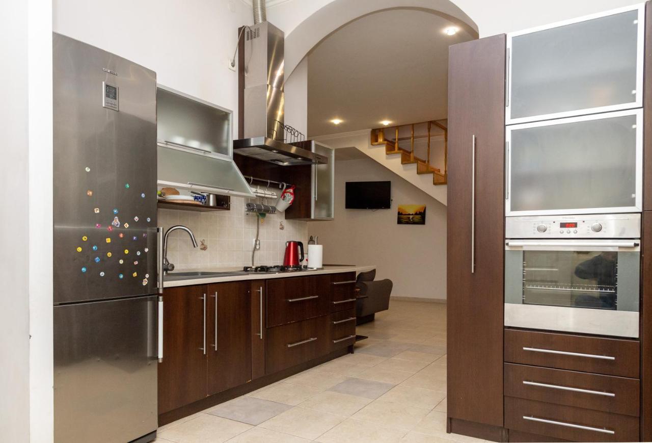 Apartment Kostyushka Lviv Eksteriør bilde