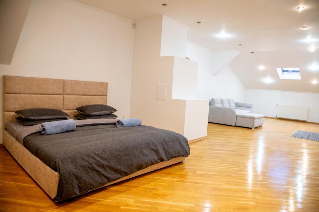 Apartment Kostyushka Lviv Eksteriør bilde