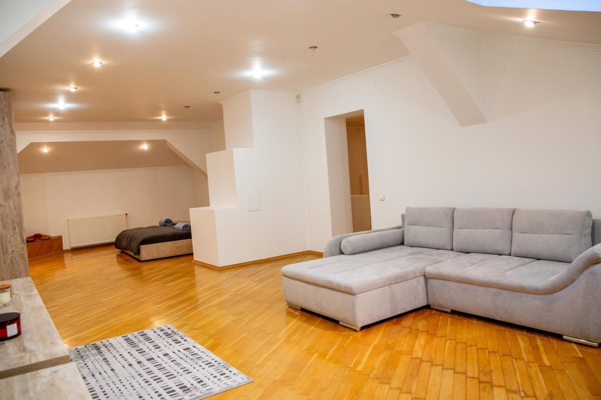 Apartment Kostyushka Lviv Eksteriør bilde